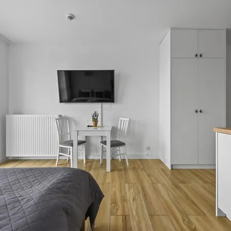 Rentplanet - Apartamenty Wiktoryn Warsaw Exterior photo