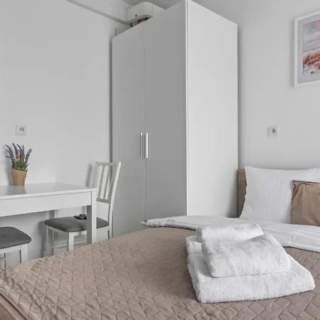Rentplanet - Apartamenty Wiktoryn Warsaw Exterior photo